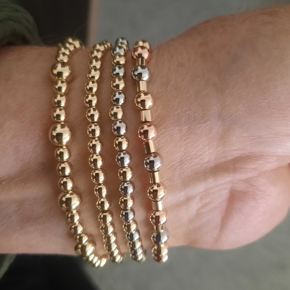 SALE 4 BRACELETS - Picture 1 of 10